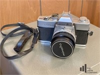 Minolta SRT100 Camera with Lenses and Case