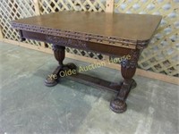 Superb Mahogany Draw Leaf Dining Table with