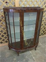Lovely Queen Anne Mahogany Curio Cabinet