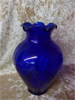 Amazing Cobalt Paterned Glass Vase