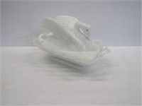 Imperial Glass Swan on Basket