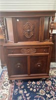 Feudal Walnut Blind Door China Cabinet