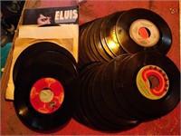 lot of 60s-70s Elvis , CCR 45s untested
