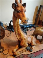 giraffe statue 31"
