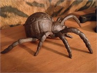 cast iron spider 7" L
