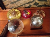 spiders and snake head paper weights