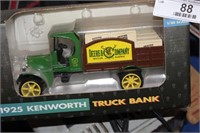 ERTL BANK - JOHN DEERE 1925 KENWORTH #5689