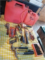 LOT OF MISCELLANEOUS TOOLS