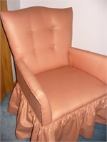 Small Tufted Mauve Vanity Chair