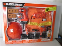 NEW BLACK& DECKER JUNIOR TOY TOOL SET