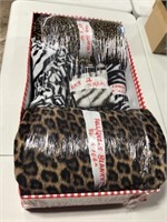 Box with lid of animal print linens