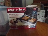 Bake-a-Bone Treat Maker