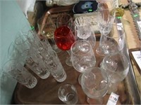 ASSORTED GLASSES AND STEMWARE