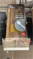 Spoon Dispenser
