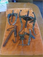 VARIETY OF GEAR PULLERS