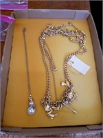 TWO COSTUME JEWELRY NECKLACES