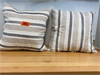 2 throw pillows stripe design