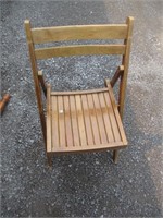 Chaise pliable en bois