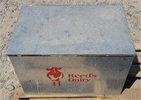 Reed's Dairy  Aluminum Box