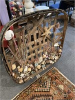 Large tobacco basket with seashells