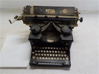 Royal Typewriter  Made in USA.