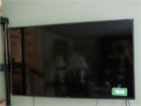 SAMSUNG TV WITH SOUND BAR AND SPEAKER