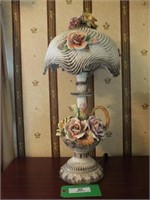 PORCELAIN LAMP