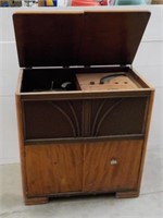 Westinghouse Music Cabinet With Spare Phonograph