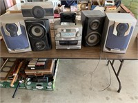 PHILLIPS CD TAPE AND RADIO W/5 SPEAKERS