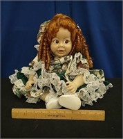 SYNDEE Porcelain Doll