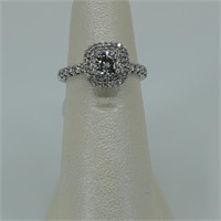Ladies Platinum diamond engagement ring