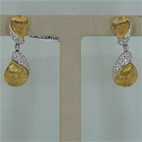18k two tone dangle diamond earrings