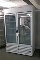 BEVERAGE-AIR COMMERICAL FRIGERATOR OR FREEZER