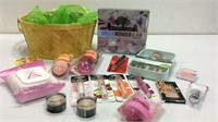New Beauty Gift Items with Basket K9B