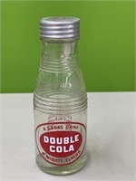 Double cola free flow salt shaker