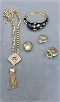 Assorted Fashion Costume Jewelry Rings Bracelet