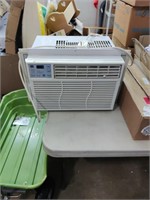 (Estate ).  G.E. 6400 BTU Window Air Conditioner
