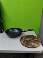New Wok Skillet with Wood Lid