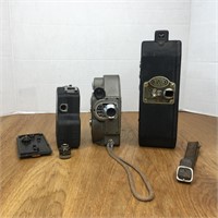 3 Antique Movie Cameras U8D