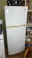 Whirlpool refrigerator--needs cleaned