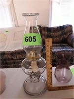 CLEAR GLASS OIL LAMP