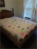 MULTI COLORED FLOWER DESIGNED QUILT  88 X 78