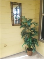 Lot of outdoor artificial plant and mirror