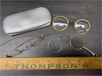 Antique eye glasses and case