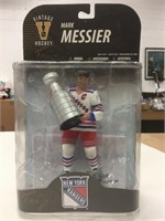 McFarlane Mark Messier Rangers Stanley Cup Figure