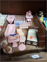 Box Lot of Renwal Doll House Furniture°