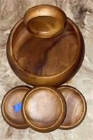 Vintage large wooden bowl with 4 smaller bowls