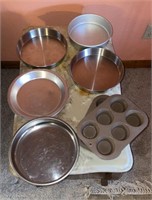 Misc Kitchenware pans, muffin tins