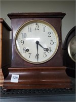 Vtg New Haven Mantel Clock w/Key & Pendalum