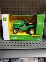 Ertl John Deere X320 Lawn Tractor